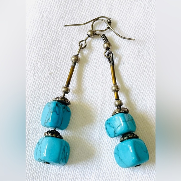 Vintage Silver Toned Dangly Earrings with Turquoise - Picture 2 of 3